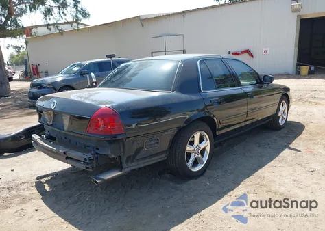 2003 Mercury Marauder from USA, damaged, VIN 2MEHM75V93X617132